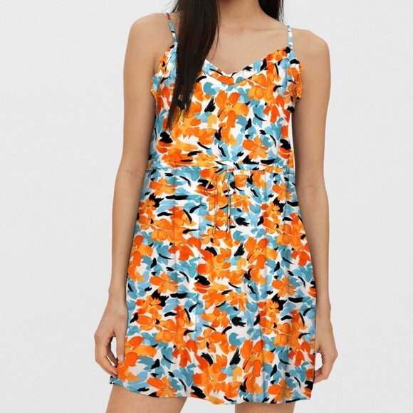 NWT Vero Moda  Floral  Viscose V-neck Strap Mini Dress, size M - Picture 1 of 4